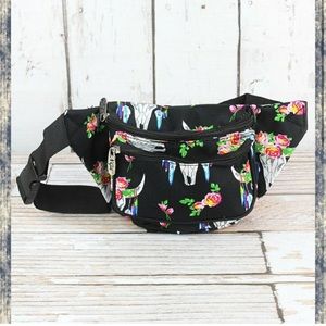 Free Spirit Steer Head cow skull fanny pack